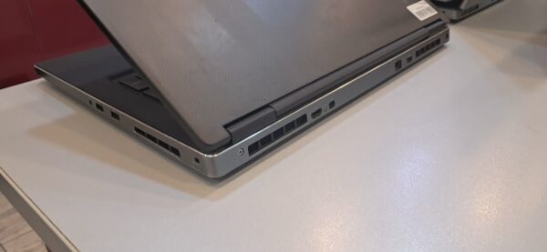 لپ تاپ استوک Dell 7730