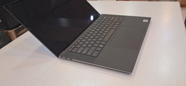 لپ تاپ استوک Dell 5550 سری پرسیژن